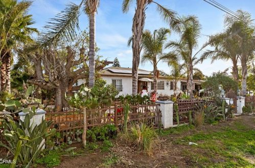 2970 Alvarado St, Oxnard, CA 93036-1707