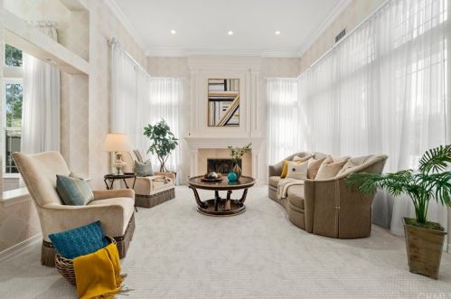 1 Gardenia, Irvine, CA 92620-1984