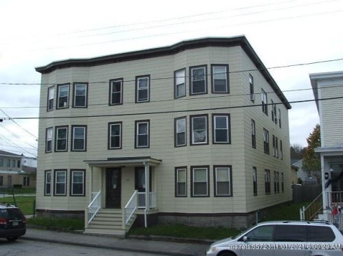29 Cutts St, Biddeford, ME 04005-2212