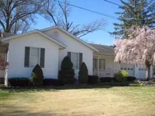 400 King St, Fairfield, IL 62837-2224