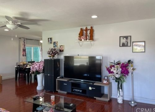 903 Gaymont St, Anaheim, CA 92804-3918