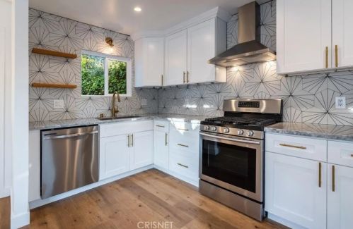 3047 Prospect Ave, Glendale CA  91214-3425 exterior