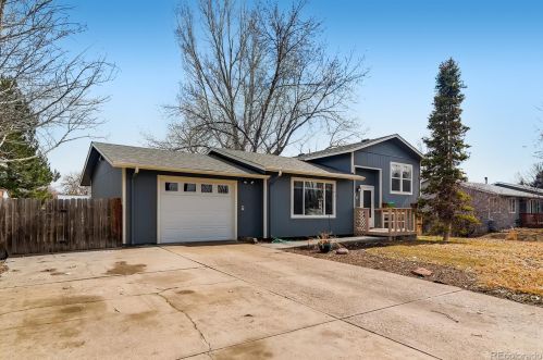 2916 Lochlomond Dr, Laporte, CO 80535-9342