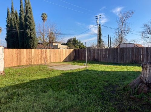 313 Glacier Ave, Modesto, CA 95351-5351