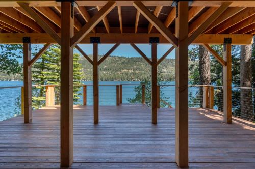 14144 Shore Dr, Truckee CA  96161-3412 exterior