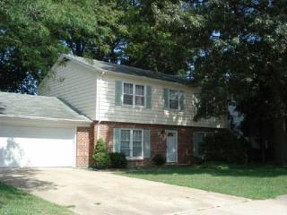 220 Commodore Dr, Hampton VA  23669-1009 exterior