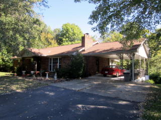 95 Means Ln, Byrdstown, TN 38549-4779