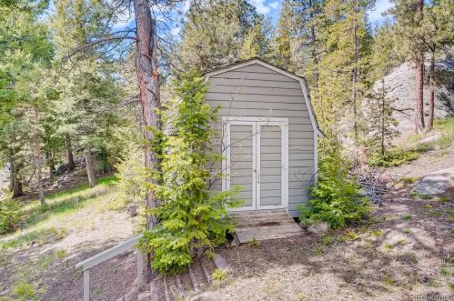 8425 Doubleheader Ranch Rd, Morrison CO 80465-2511 exterior