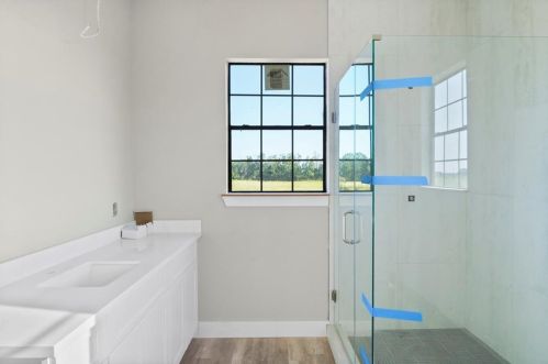 519 Chuckwagon Trl, Angleton TX 77515 exterior