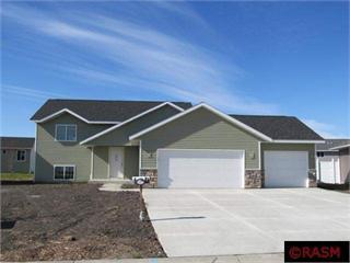 104 Flagstone Ln, Mankato, MN 56001-6327