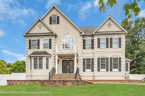 1 Ambassador Ct, Jackson Twp, NJ 08527-2885