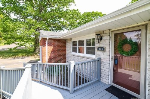 149 Round Hill Rd, Middletown, CT 06457-6135