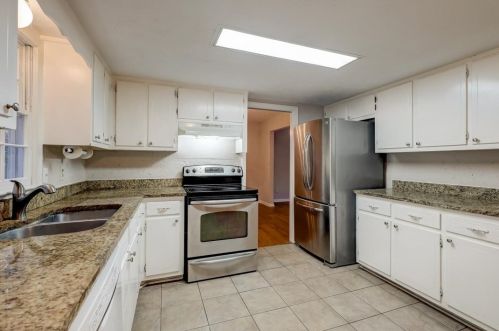 1987 Tanglewood Rd, Lithonia, GA 30078-4317