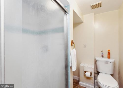 9504 Lawnsberry Ter, Silver Spring MD 20901-4714 exterior