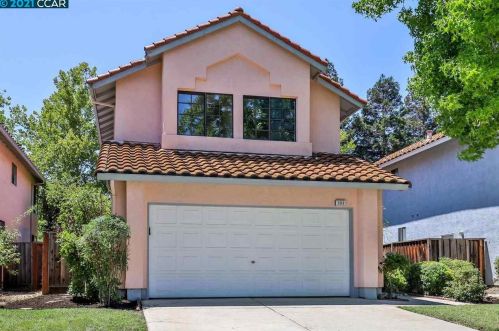 389 Mulqueeney St, Livermore, CA 94550-7711