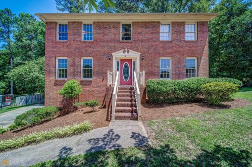 3677 Kelin Ct, Lilburn, GA 30047-2581
