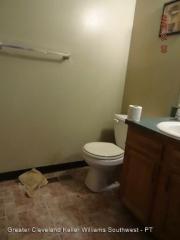 12400 Auburndale Ave, Cleveland OH  44112-4606 exterior