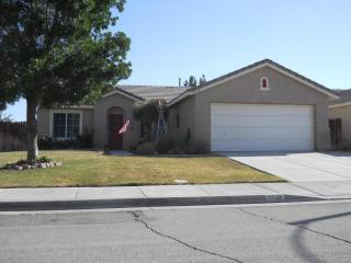 3718 Treehaven Ave, Tropico Village, CA 93560-7669