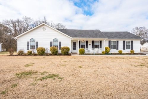 116 Council Embers Dr, Ringgold, GA 30736-6651