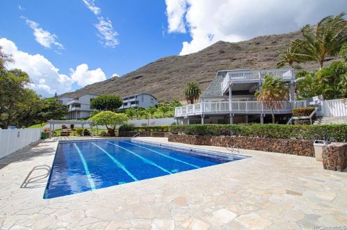 1126 Wainiha St, Honolulu HI  96825-2667 exterior