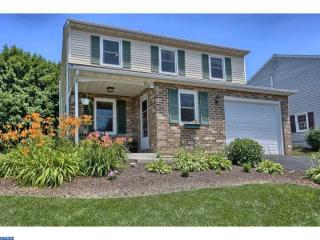 224 Linda Ter, Ephrata PA  17522-2194 exterior