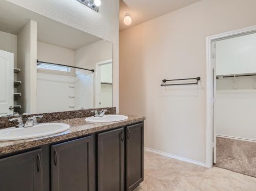 5009 Grayson Rdg Dr, Fort Worth TX  76179 exterior