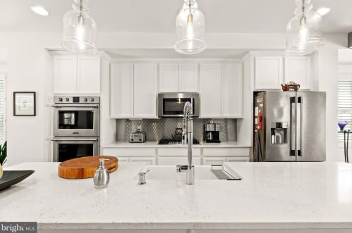 353 Marina Ave, Aberdeen MD  21001-4204 exterior