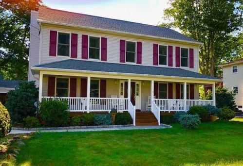 36 Ferris Rd, Edison, NJ 08817-3902