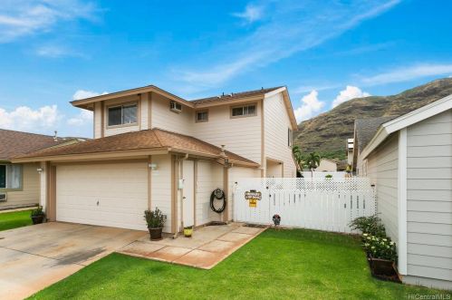 87-839 Helekula Way, Nanakuli, HI 96792-3382
