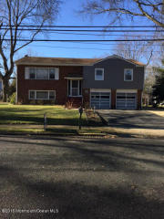 26 Lynn Dr, Tinton Falls, NJ 07712-7233
