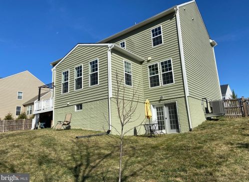 417 Chickamauga Dr, Harpers Ferry WV 25425 exterior