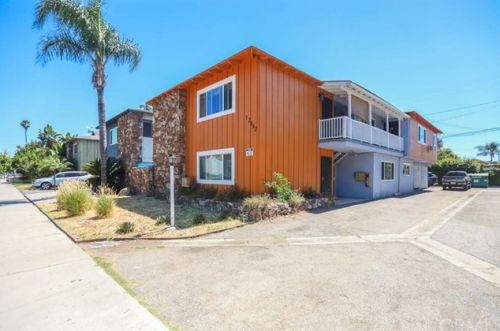 12562 Brookshire Ave, Downey, CA 90242-3856