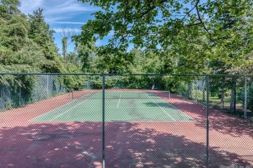 115 Carriage Crossing Ln, Middletown CT  06457-5831 exterior
