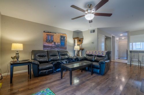8083 Briar Ridge Ln, Citrus Heights, CA 95610-7950