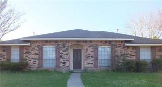205 Ridgegate Dr, Garland TX  75040-3555 exterior