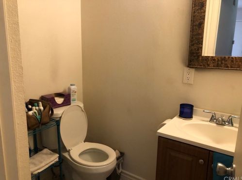 2506 Laurelwood, Santa Ana CA 92704-5438 exterior