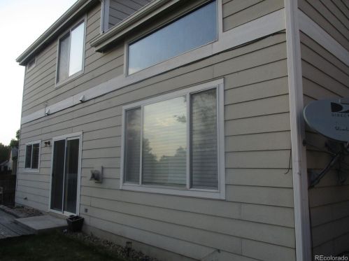 396 Ivory Cir, Denver, CO 80011-9080