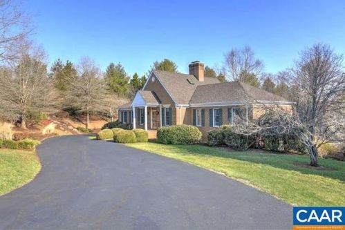 350 Barracks Hl, Charlottesville, VA 22901-8845