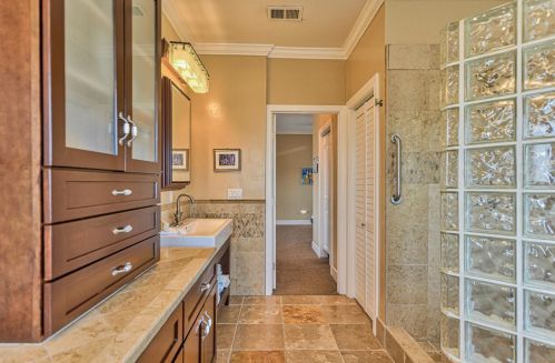 1312 Flores St, Seaside CA exterior