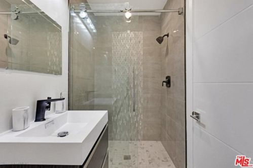 3604 Rosemary Ave, Glendale CA 91208-1216 exterior