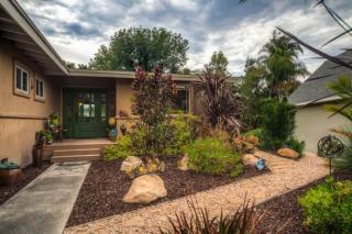 1667 Alta Vista Dr, Vista, CA 92084-5709