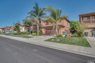 325 Turnbridge St, Vacaville, CA 95687-8206