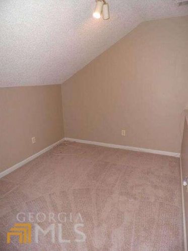 1054 Hillsborough Chase, Kennesaw, GA 30144-1157