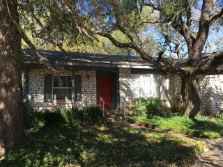 104 Glenwood Dr, Fredericksburg, TX 78624-2910
