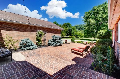 6015 Morris Rd, Springfield OH  45502-9521 exterior