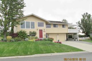 515 Channel Dr, Yakima, WA 98901-4373