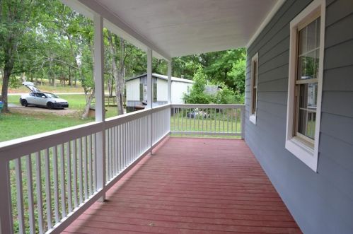 686 Peachtree Rd, Jefferson, GA 30549-1558