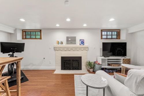 1066 Bonnie Brae Blvd, Denver CO  80209-5135 exterior