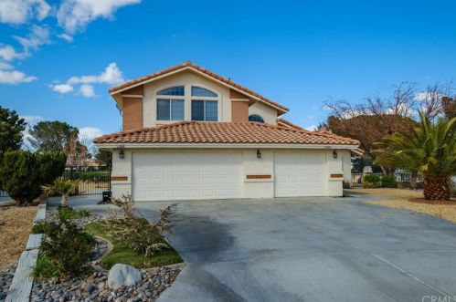 27969 Scenic Ct, Helendale, CA 92342-7714