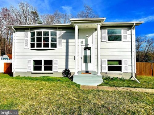 14608 Eastman St, Woodbridge VA  22193-2610 exterior